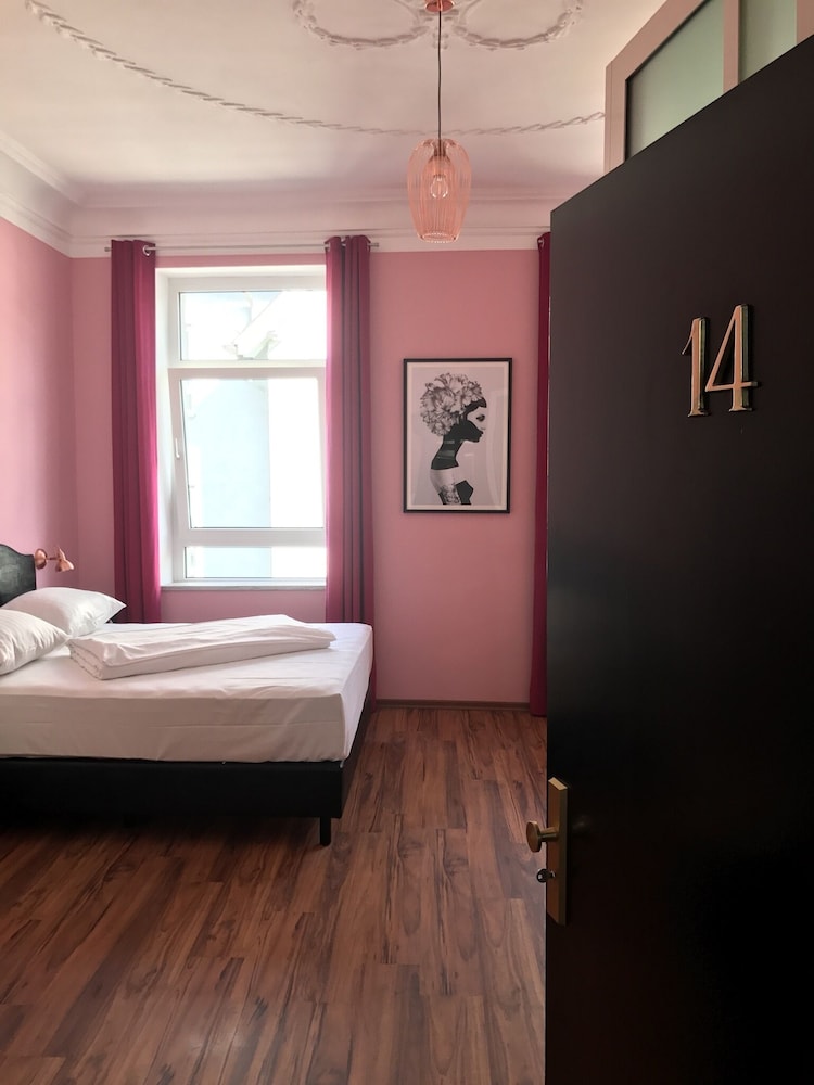 Hotel Mystique 7/50