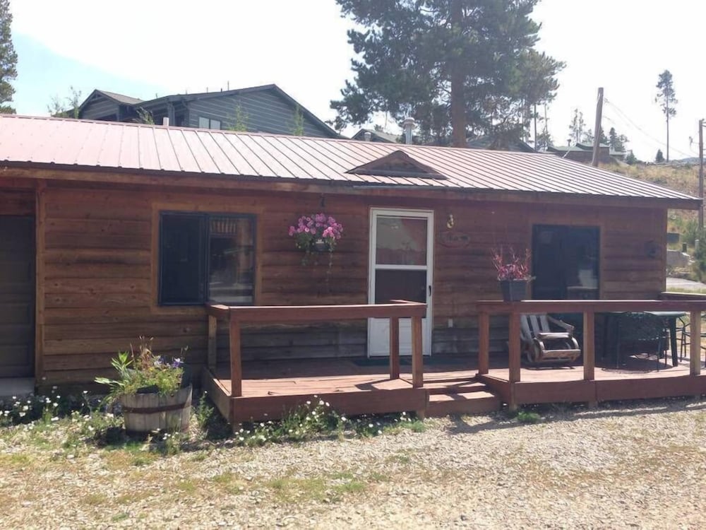 Columbine Cabins 3/32