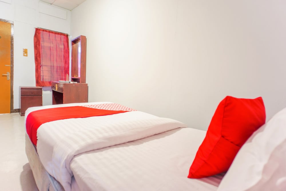 OYO 2180 Vina Vira Hotel 22/31