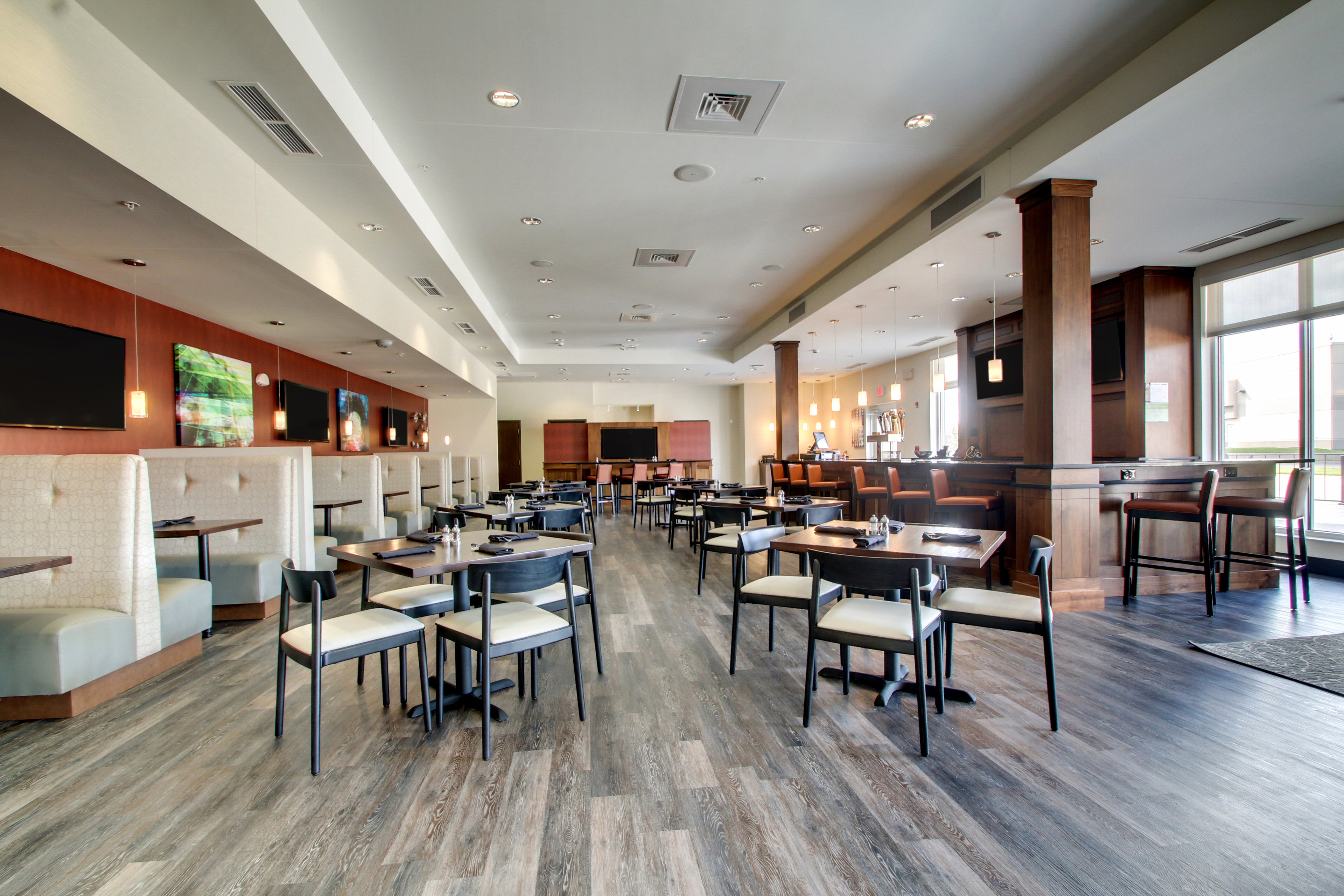 Holiday Inn Peoria At Grand Prairie 46/75
