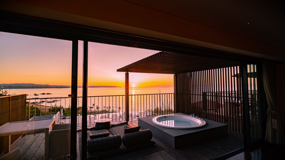 The Hiramatsu Hotels & Resorts Ginoza 49/50