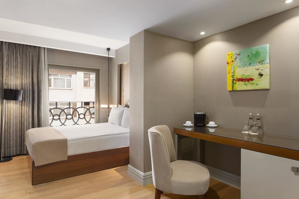 Ramada by Wyndham Istanbul Grand Bazaar 21/42