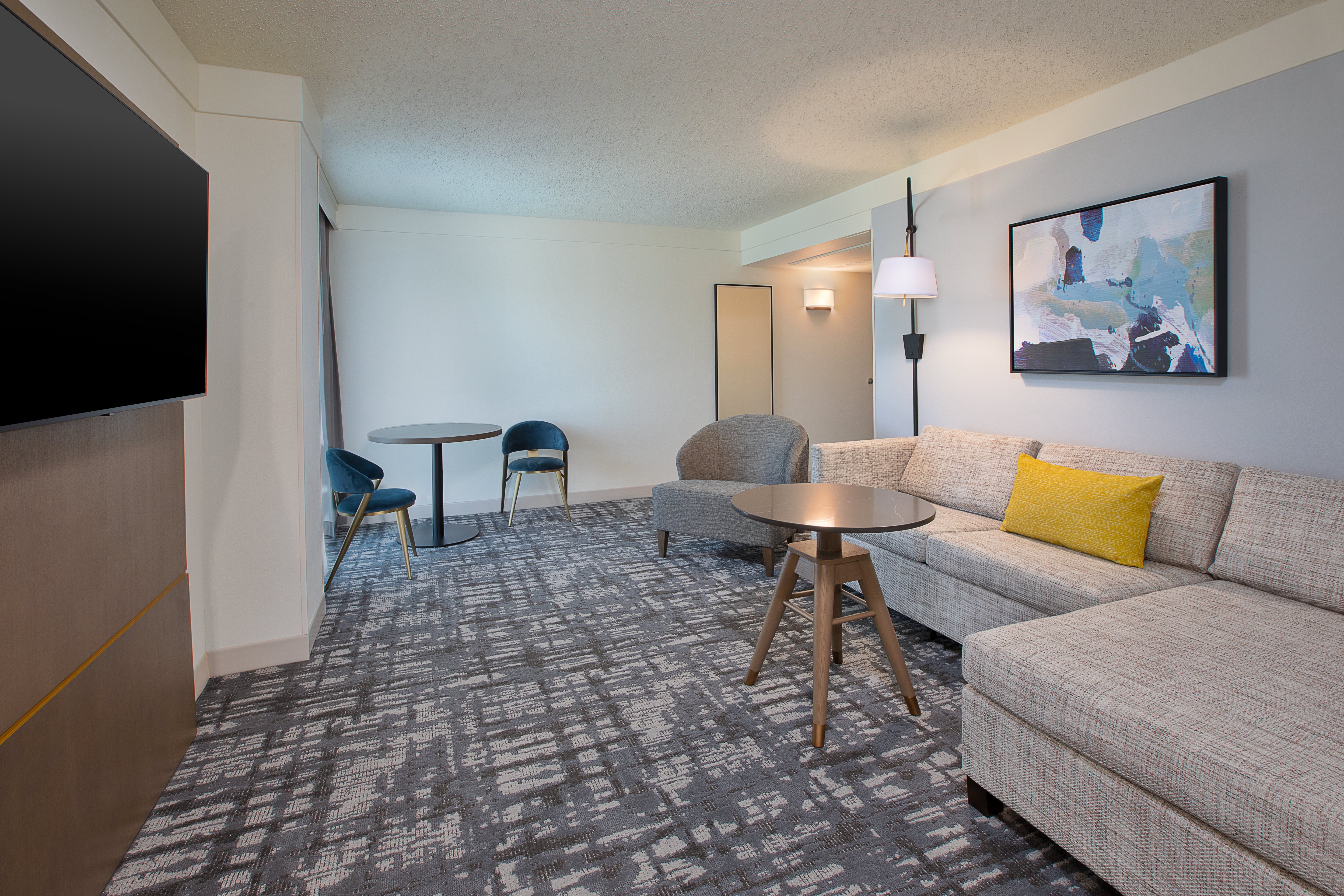 Holiday Inn University Plaza-Bowling Green 48/71