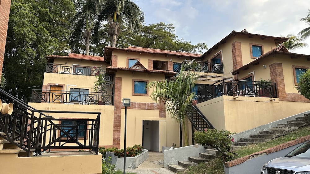 On Vacation Girardot Resort 10/64