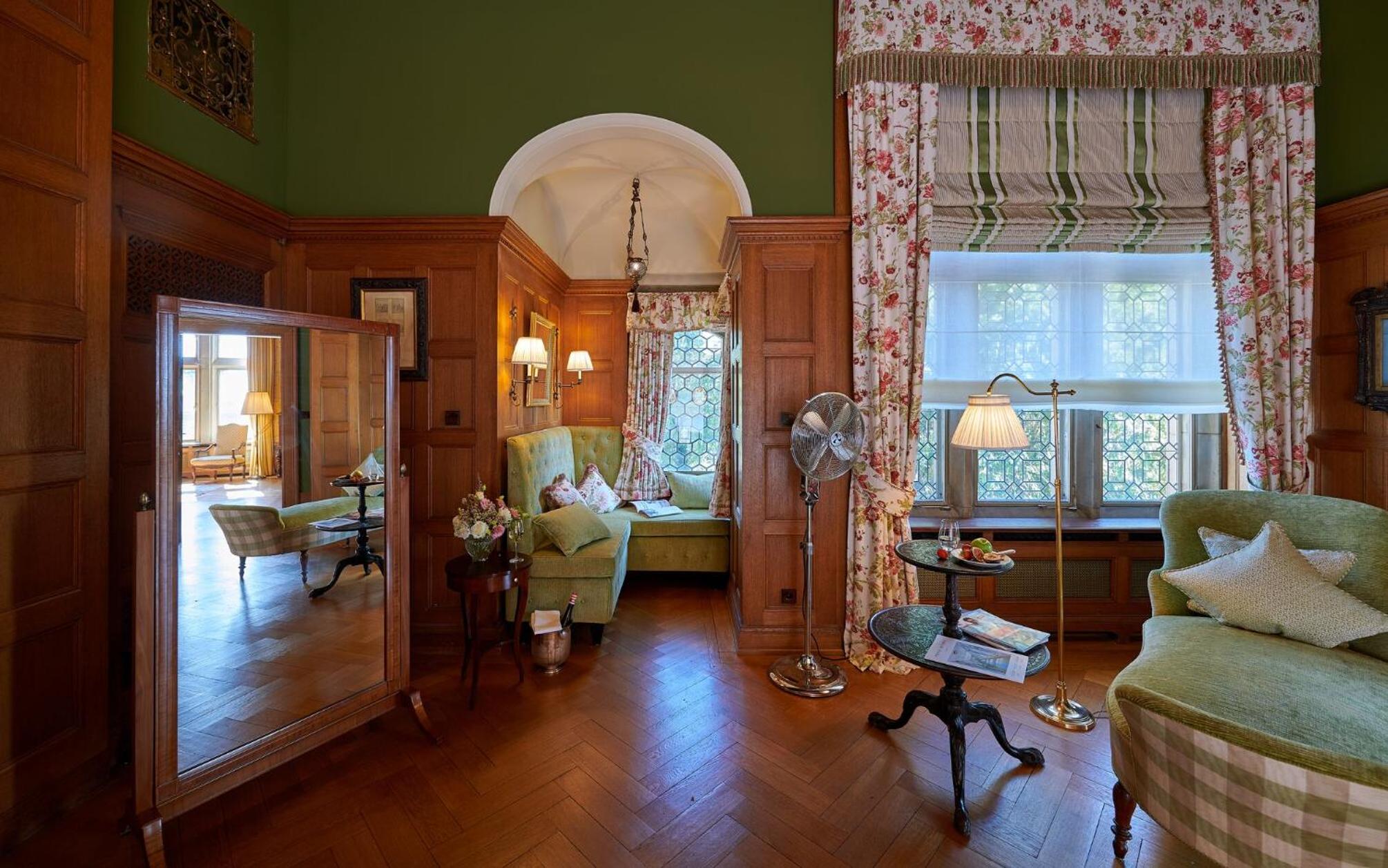 Royal, Castle, Suite