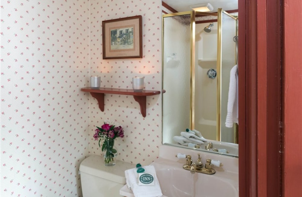 The Waldo Emerson Inn 37/40