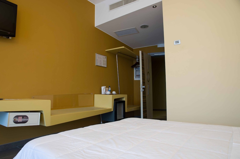 Ibis Styles Catania Acireale 16/75
