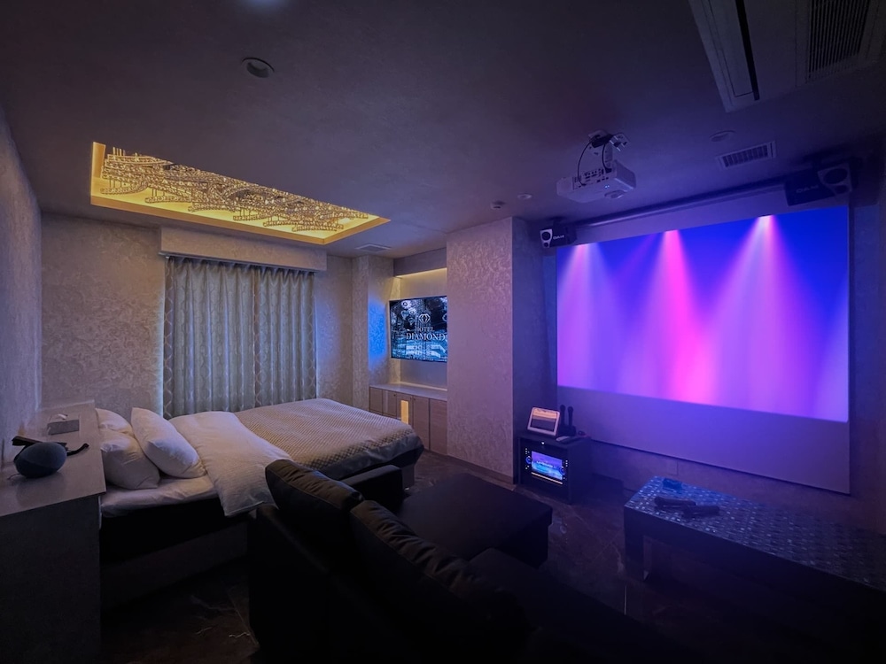 Hotel DIAMOND 32/50