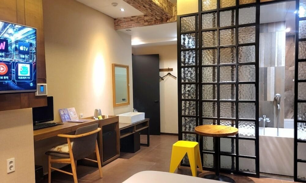 Jinhae Pasta Hotel 36/47