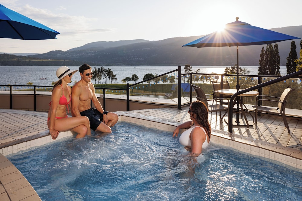 The Royal Kelowna 25/64