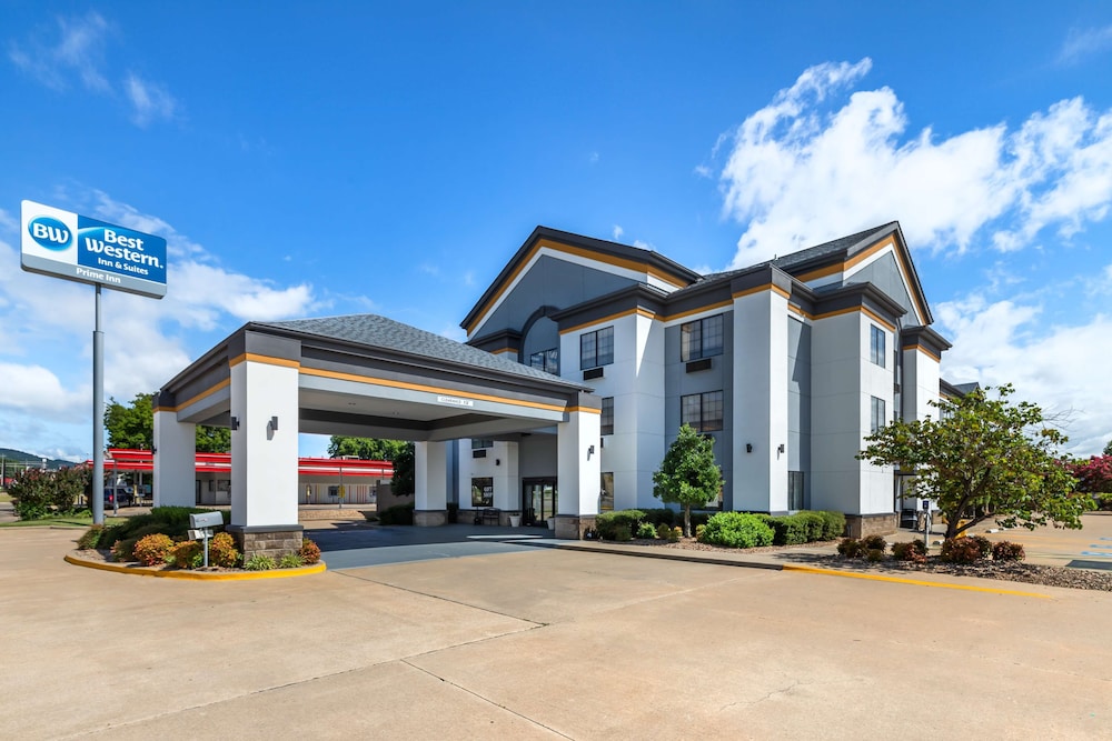Best Western Prime Inn & Suites 25/29