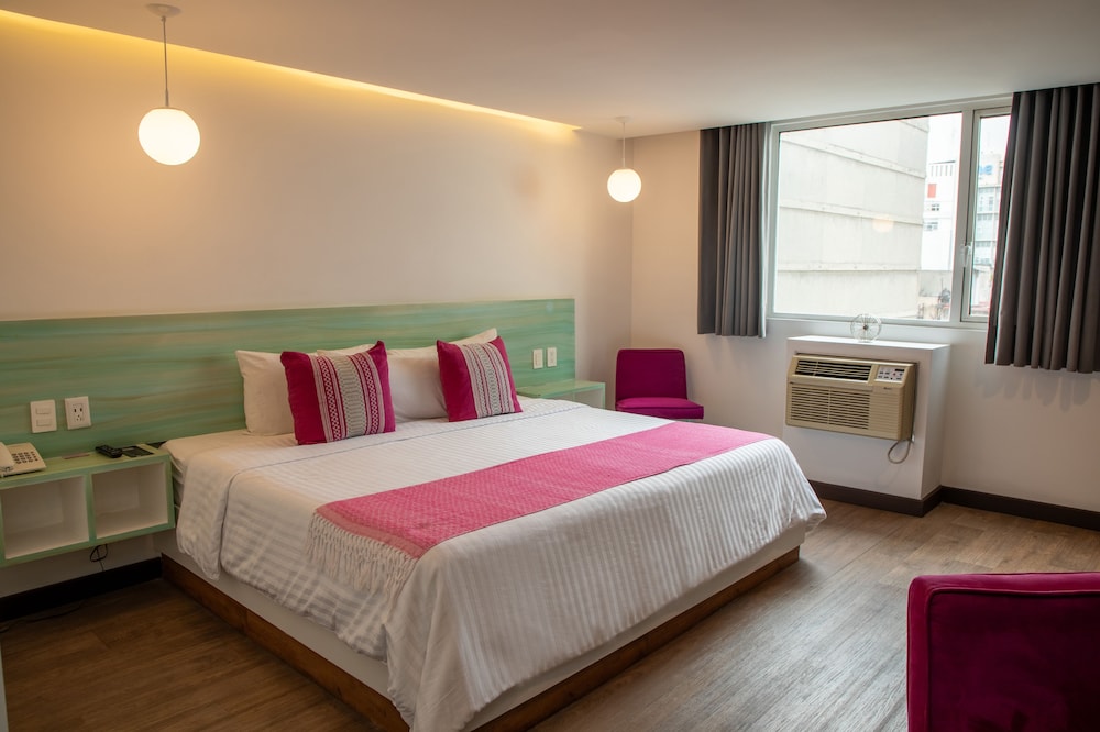 Hotel Fontan Reforma 20/72
