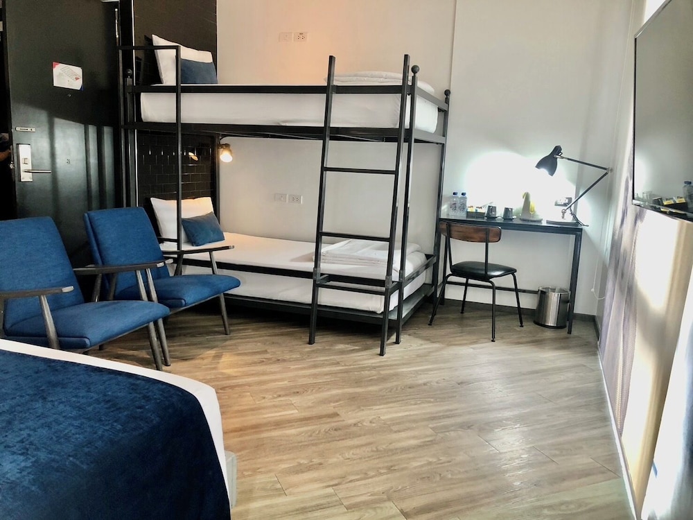 Klub Hotel Bangkok 40/65