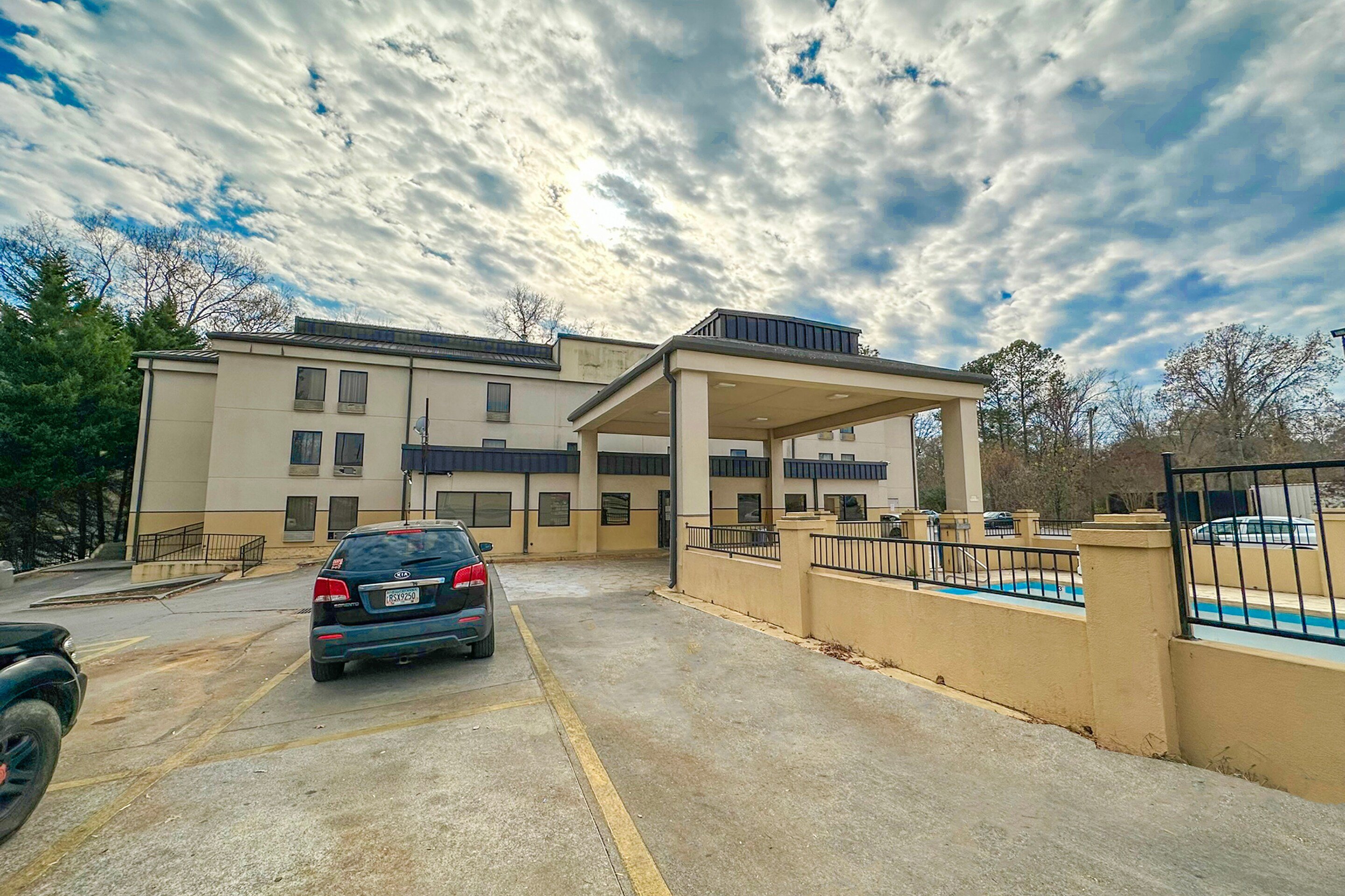 OYO Hotel Rome West GA 21/25