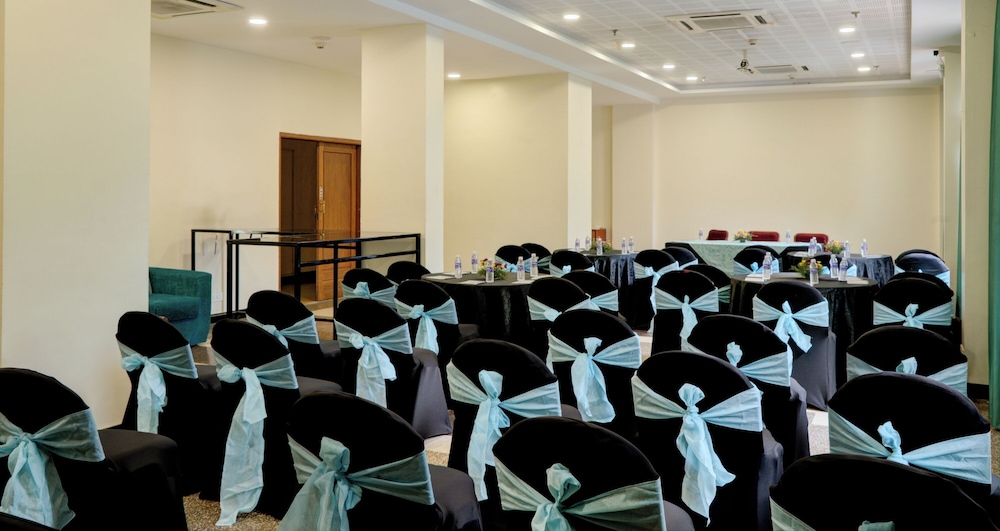 Fortune Pandiyan Hotel 37/50