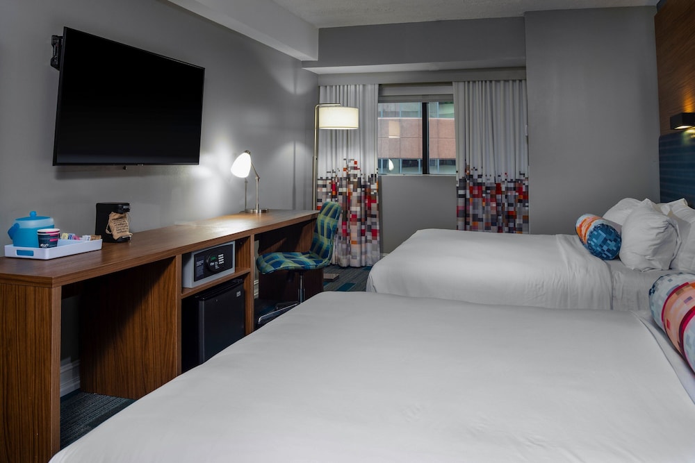 غرفة تقليدية بسريرين كوين لذوي الإعاقة، Aloft Nashville West End 2/3