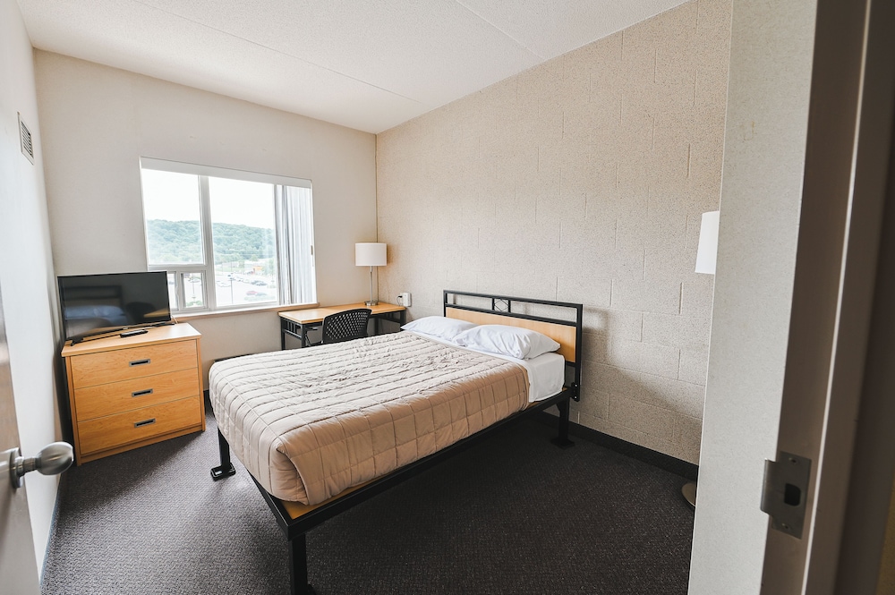 Residence & Conference Centre - Welland 15/50