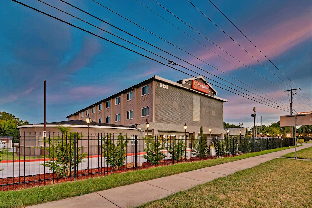 Orangewood Inn Suites Midtown 56/58