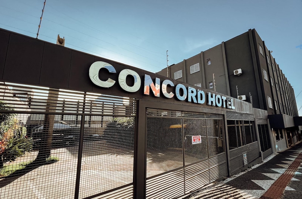 Hotel Concord 4/65