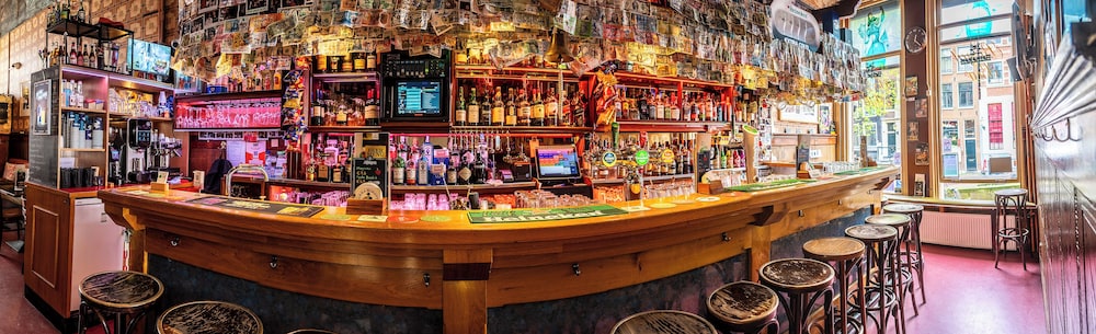 Hotel & bar Royal taste Amsterdam 27/29