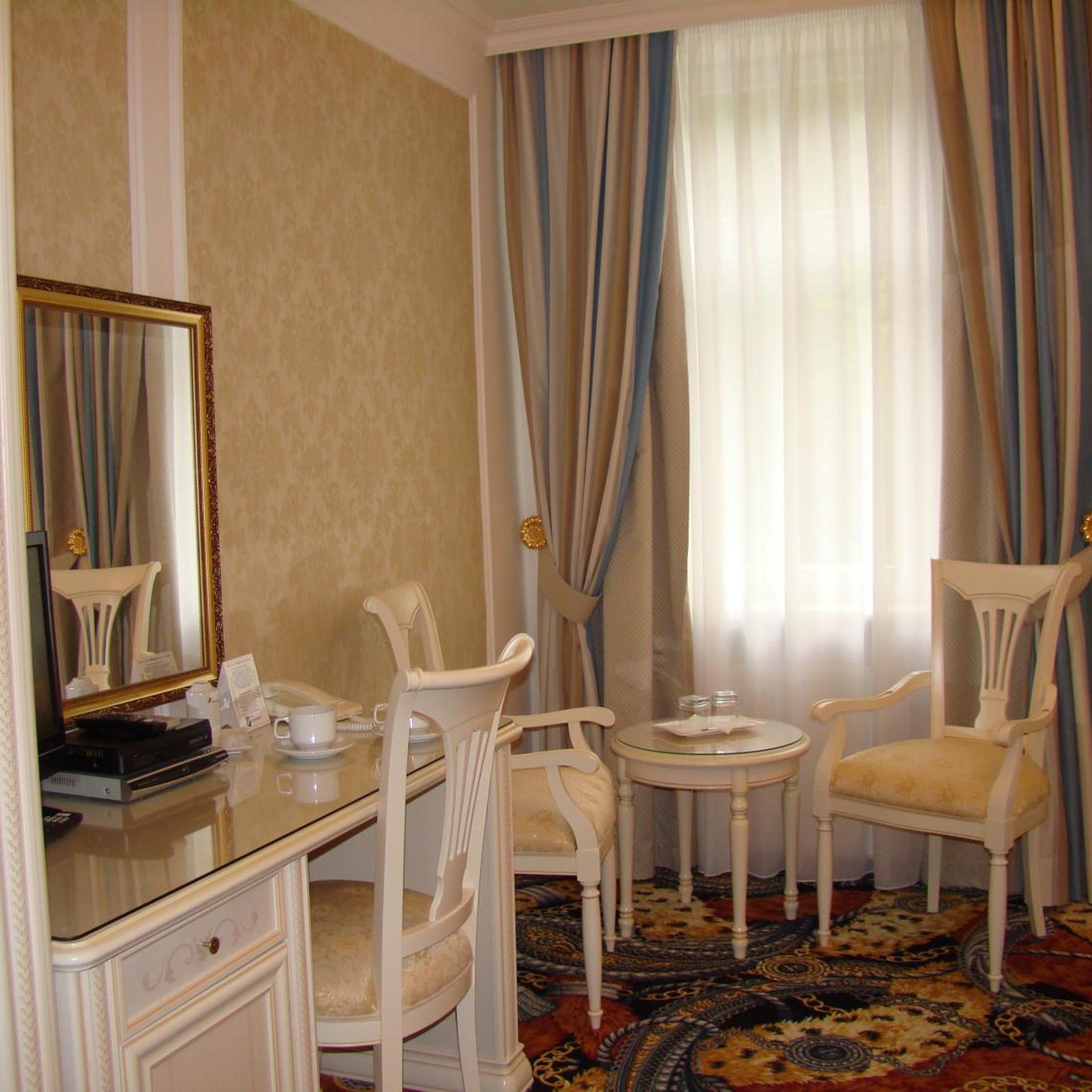 Saint Petersburg 33/48
