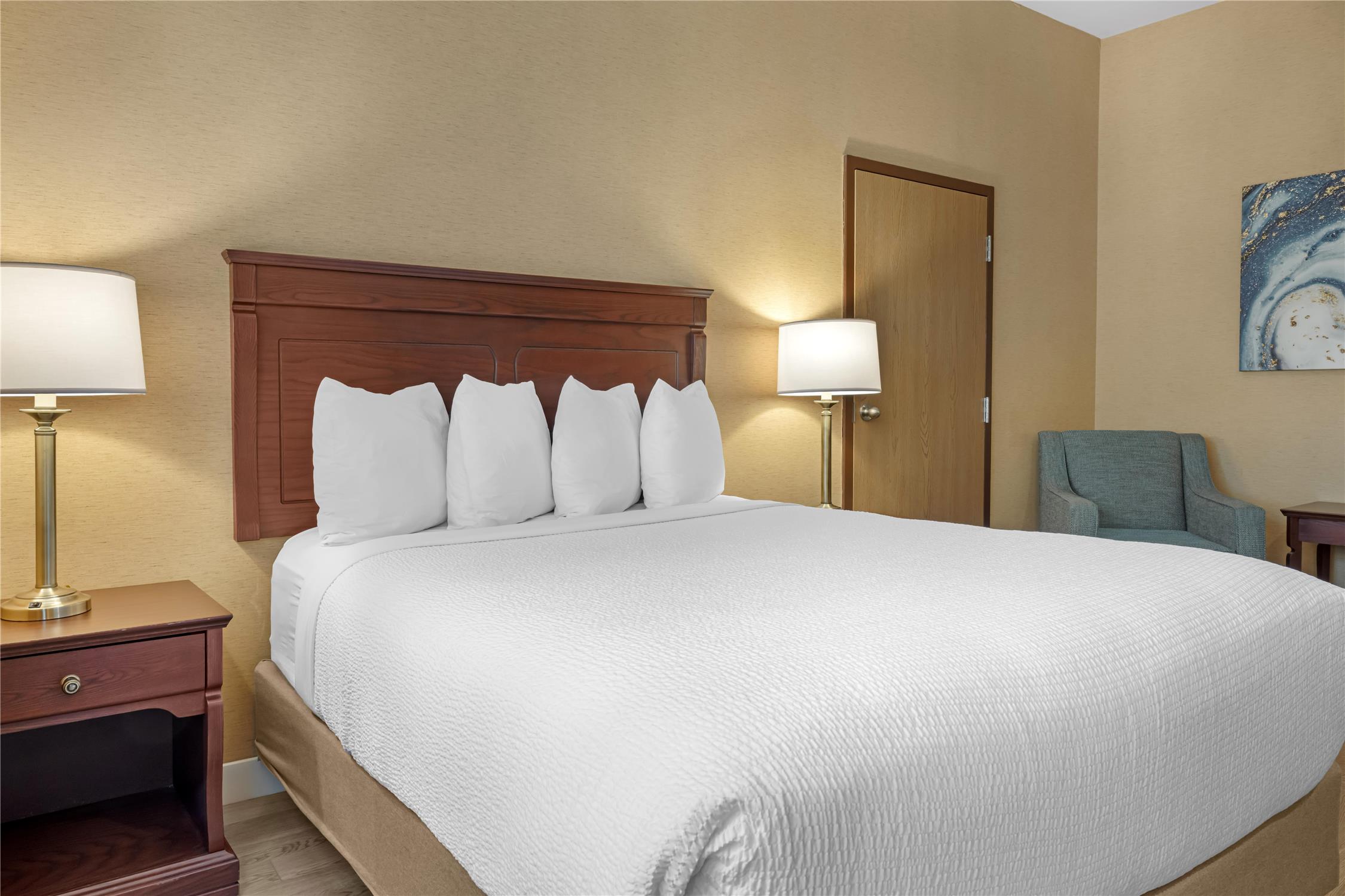 Best Western Plus Fredericton Hotel & Suites 10/29