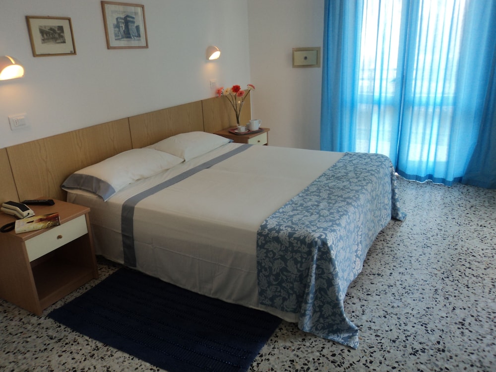 Hotel Irene 11/50
