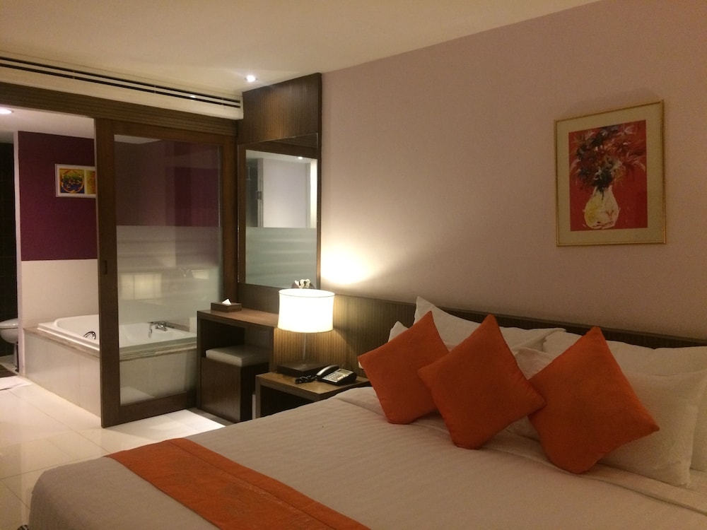 Siam Triangle Hotel 42/61