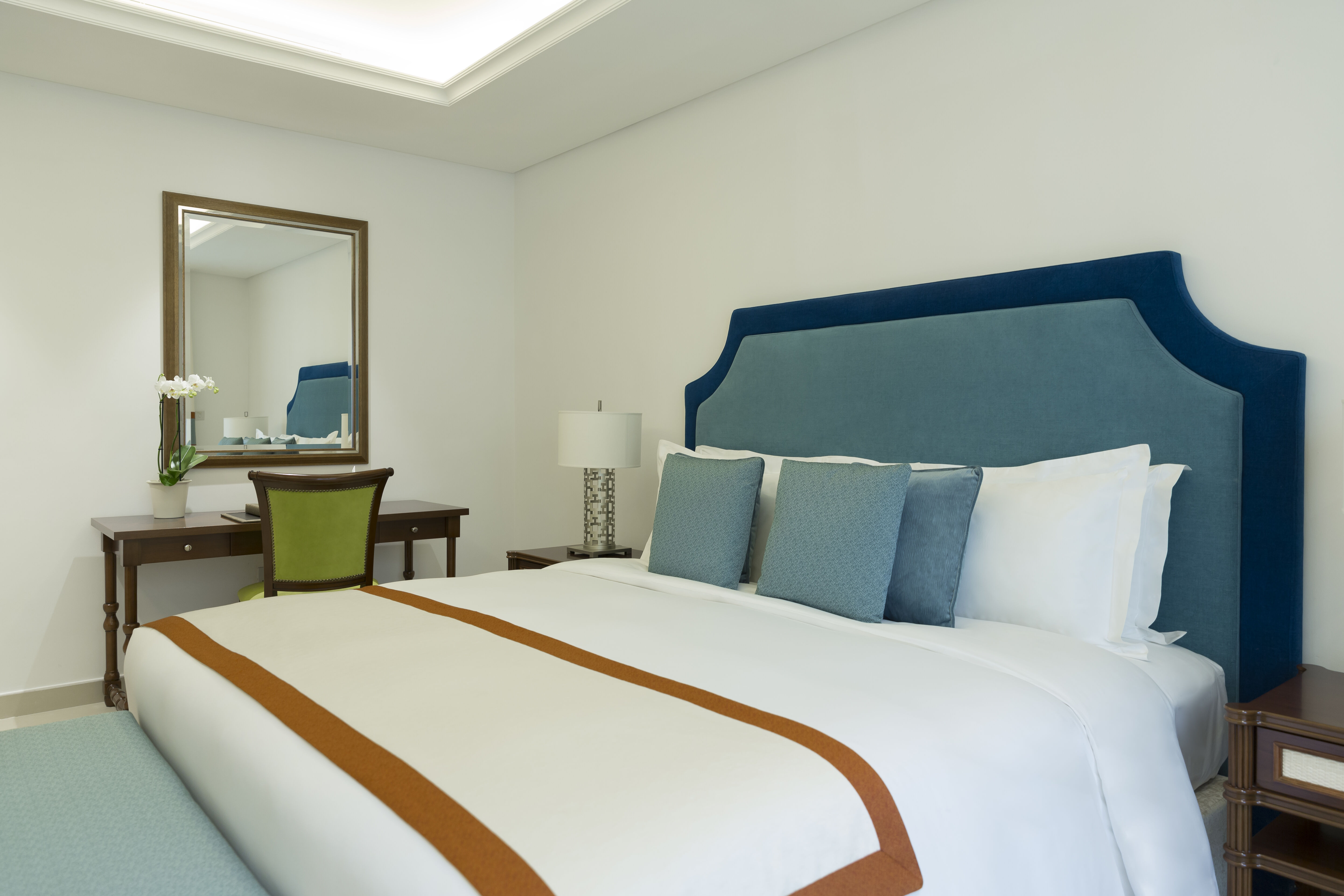 Deluxe One Bedroom Apartment