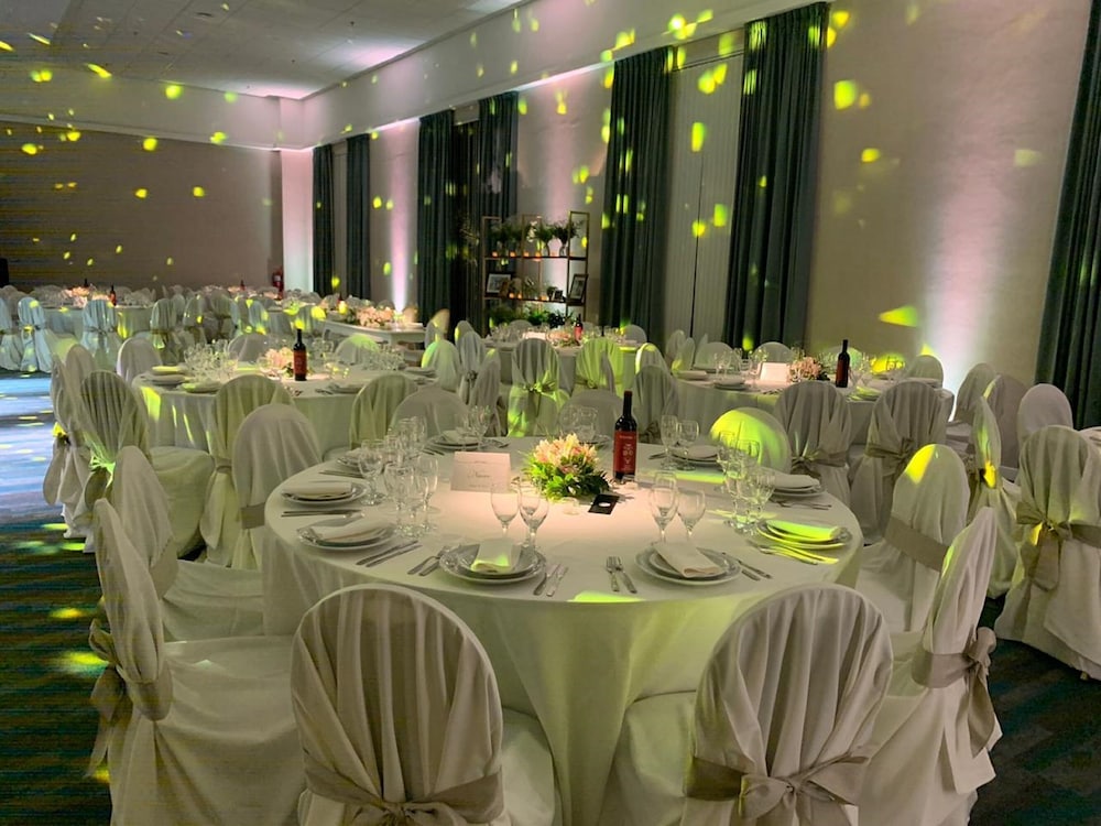 Howard Johnson By Wyndham La Plata 23/28