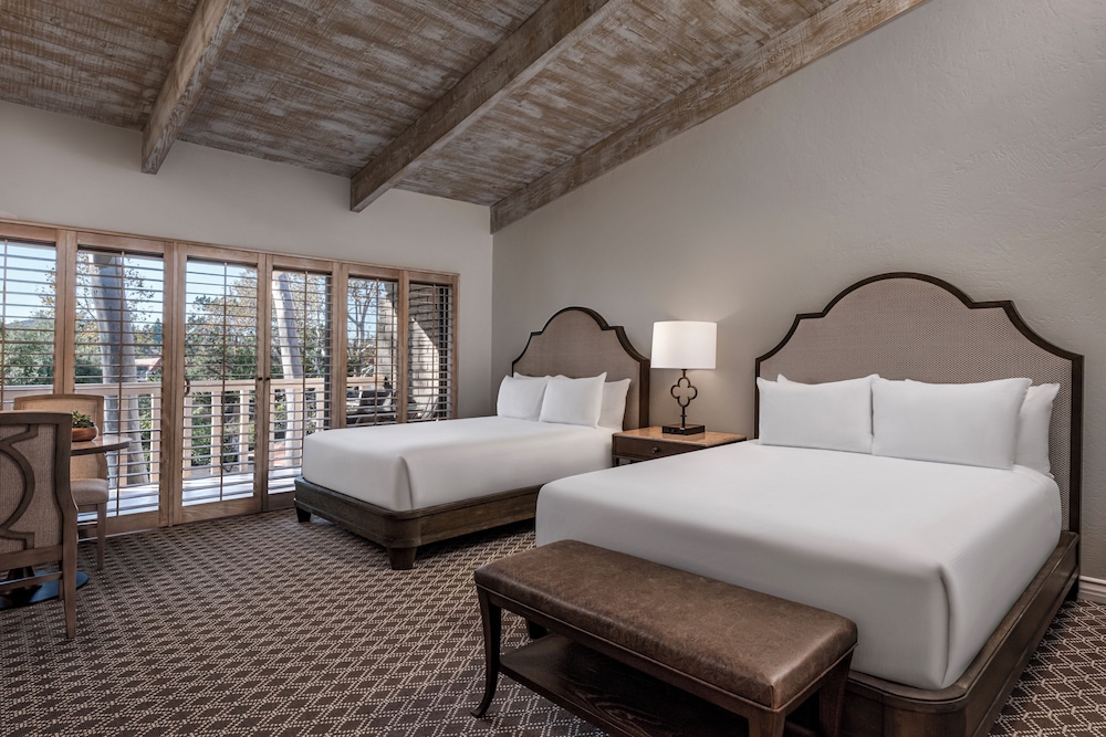 Room, 2 Queen Beds, Pool Side