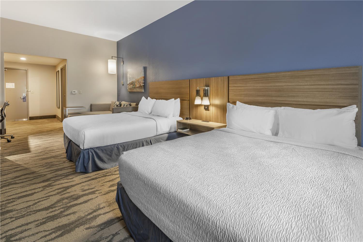 Best Western Plus Castlerock Inn & Suites 7/19