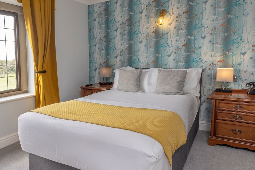 STANDARD, DOUBLE BED