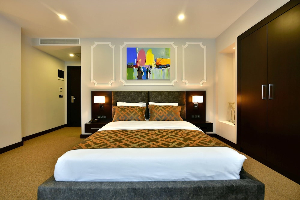 G-Han Hotel 10/50