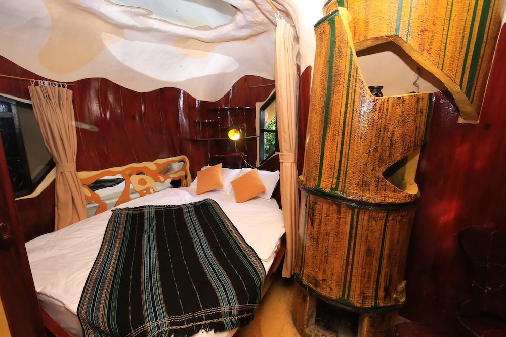 Bamboo, Double Bed