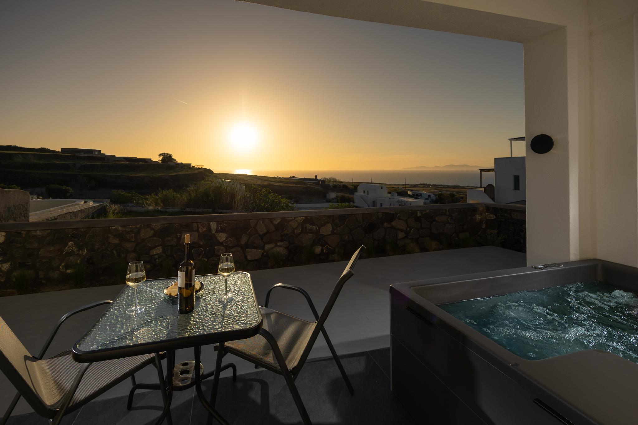 Nastram Suites Oia 26/30