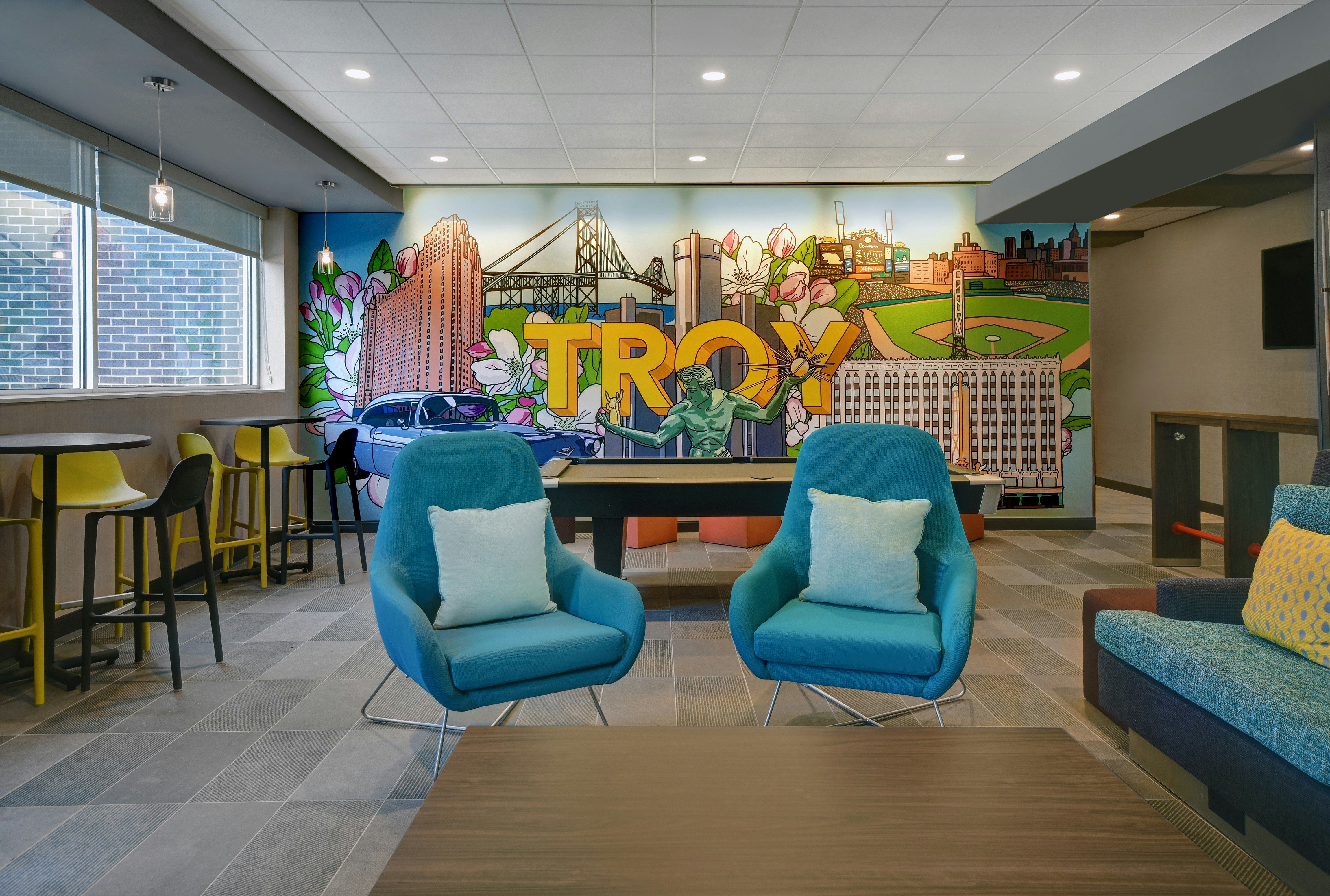 Tru By Hilton Troy Detroit 44/52