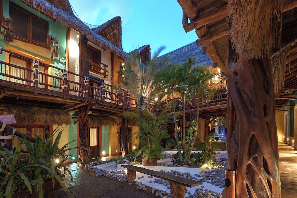 Hotel El Pueblito 4/50