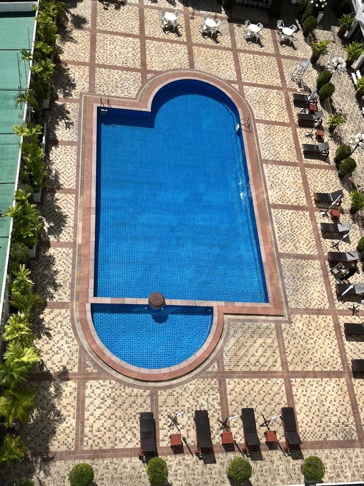 Bangkok Palace Hotel 46/75