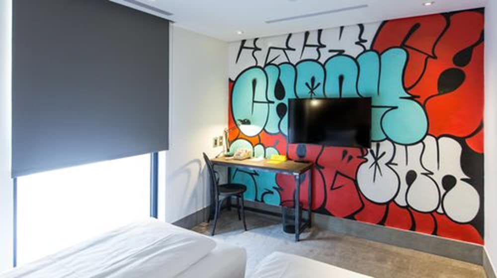 Check Inn Hotel 41/70