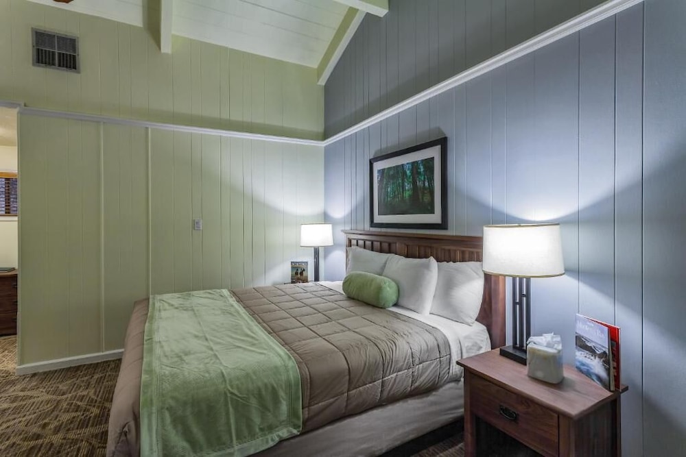 Big Sur Lodge 16/67