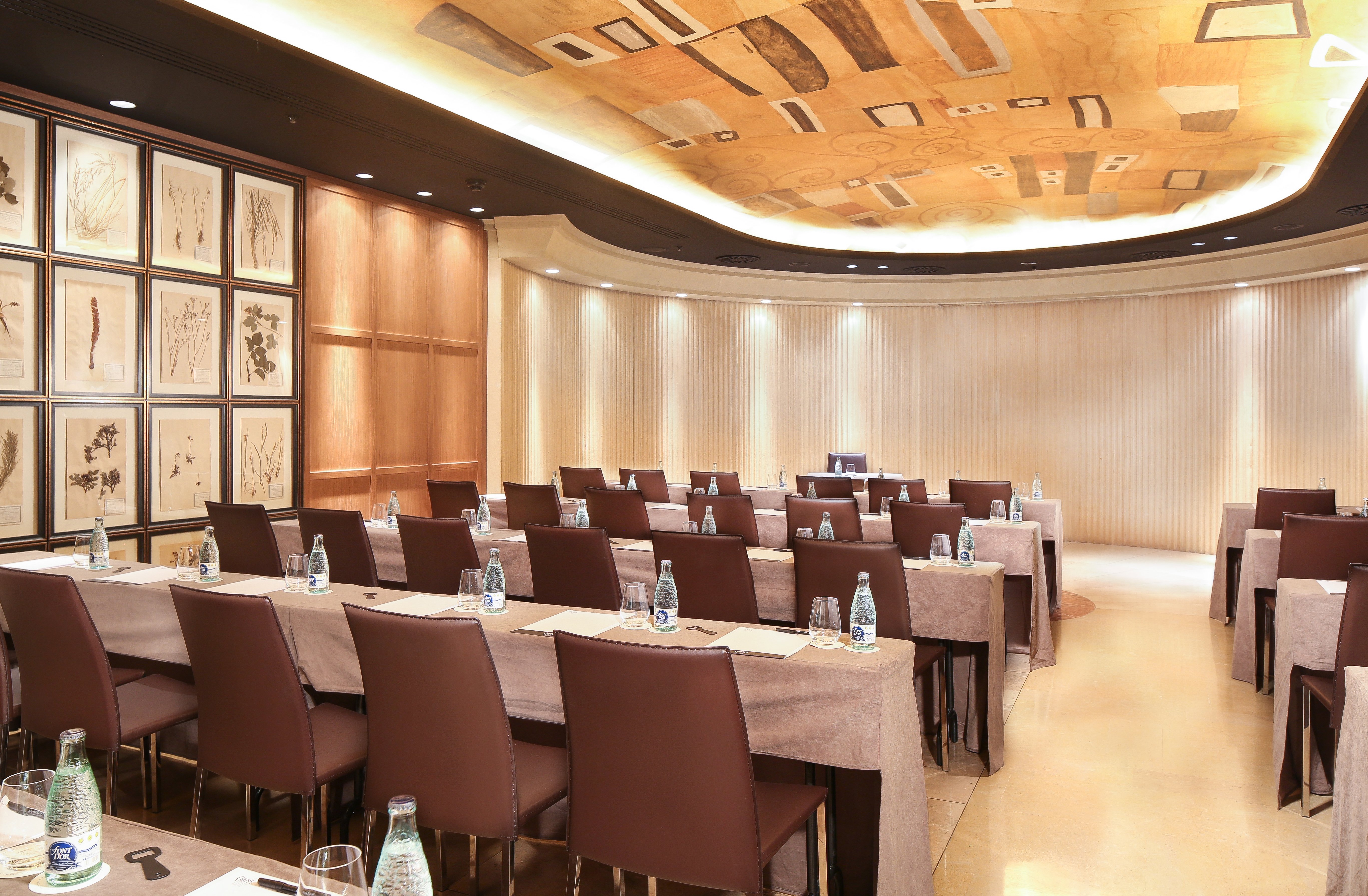 Claris Hotel and Spa 66/69