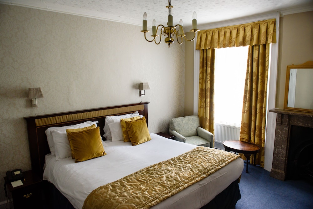 Old Hall Hotel 19/70