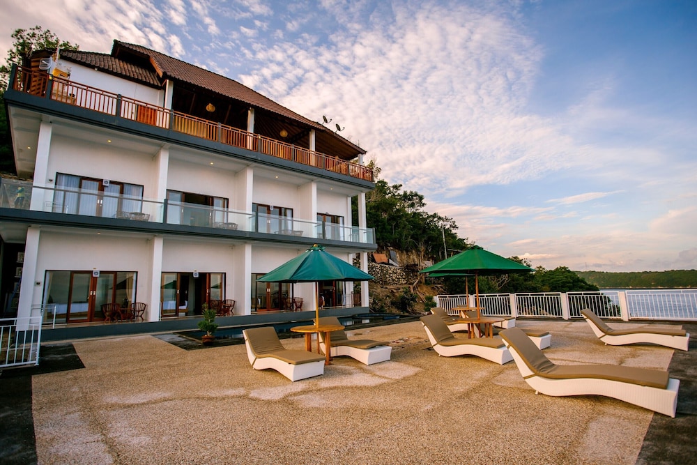 Samuh Ocean Sunset Hotel in BALI