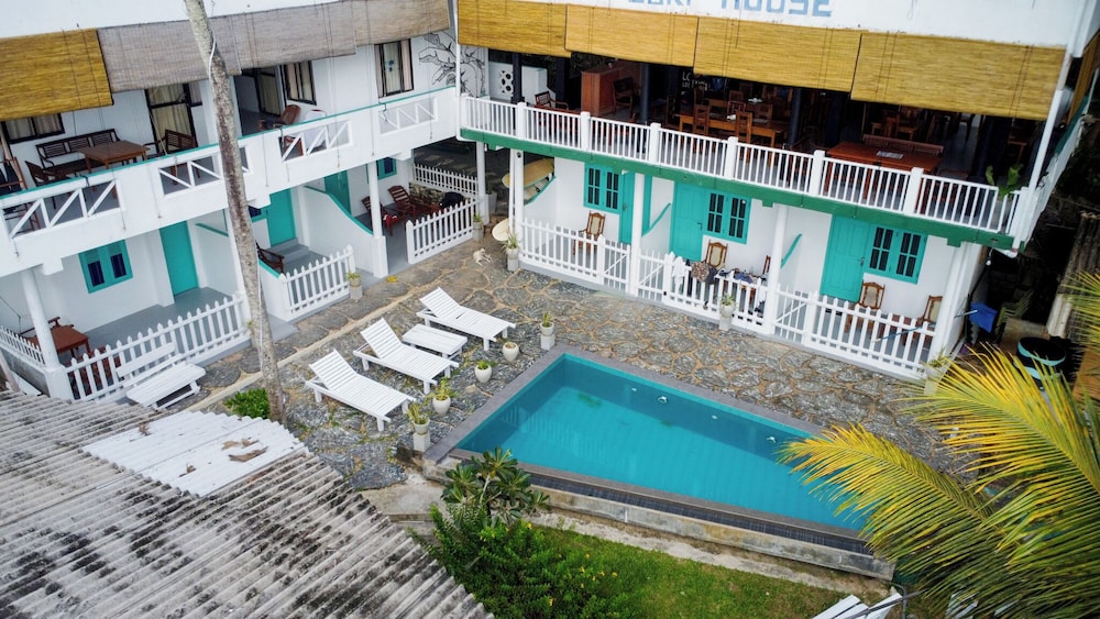 Asanka Surf House 3/40
