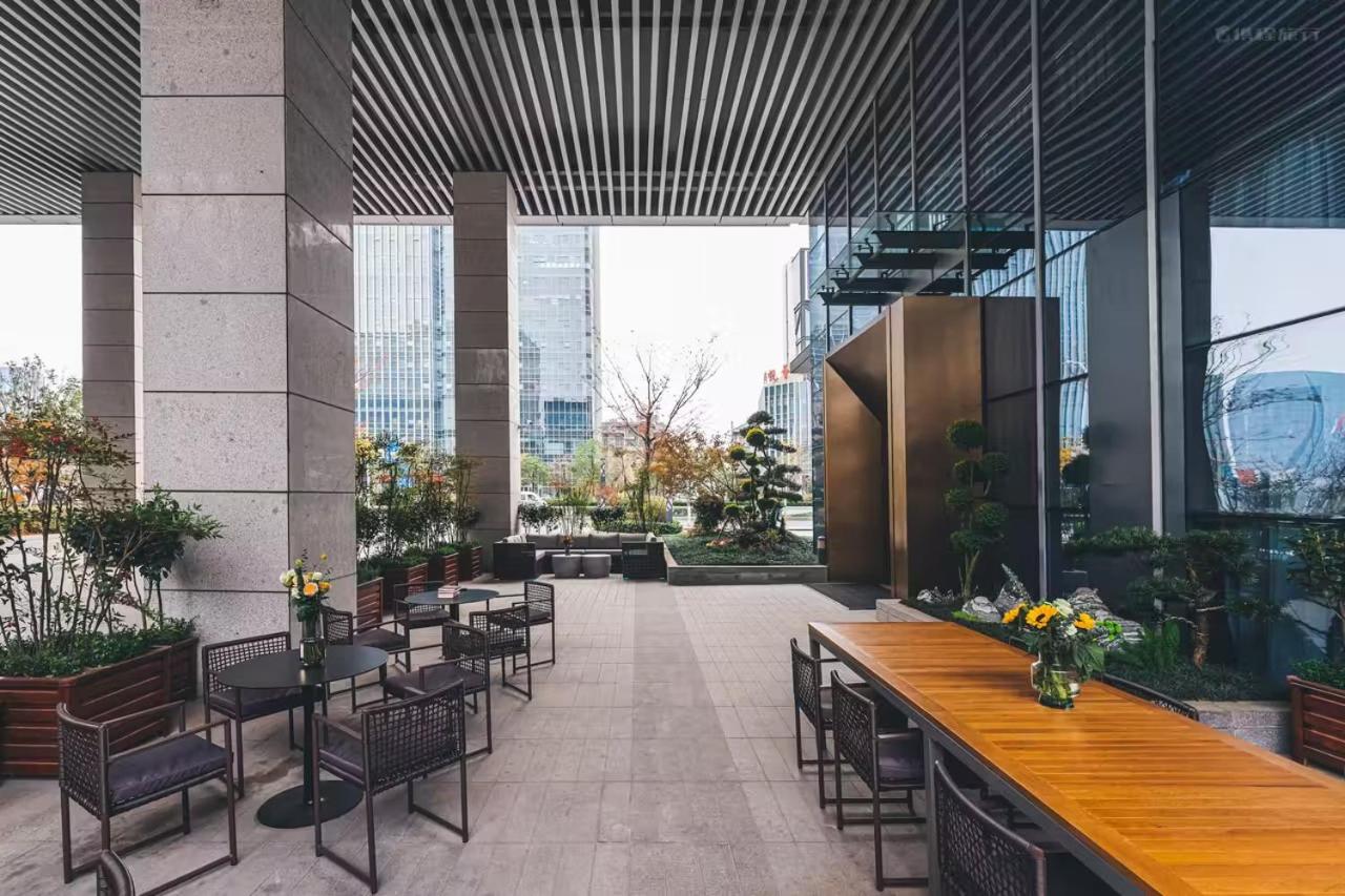Atour Hotel Yiwu International Trade City Passenger Transport Center 32/36