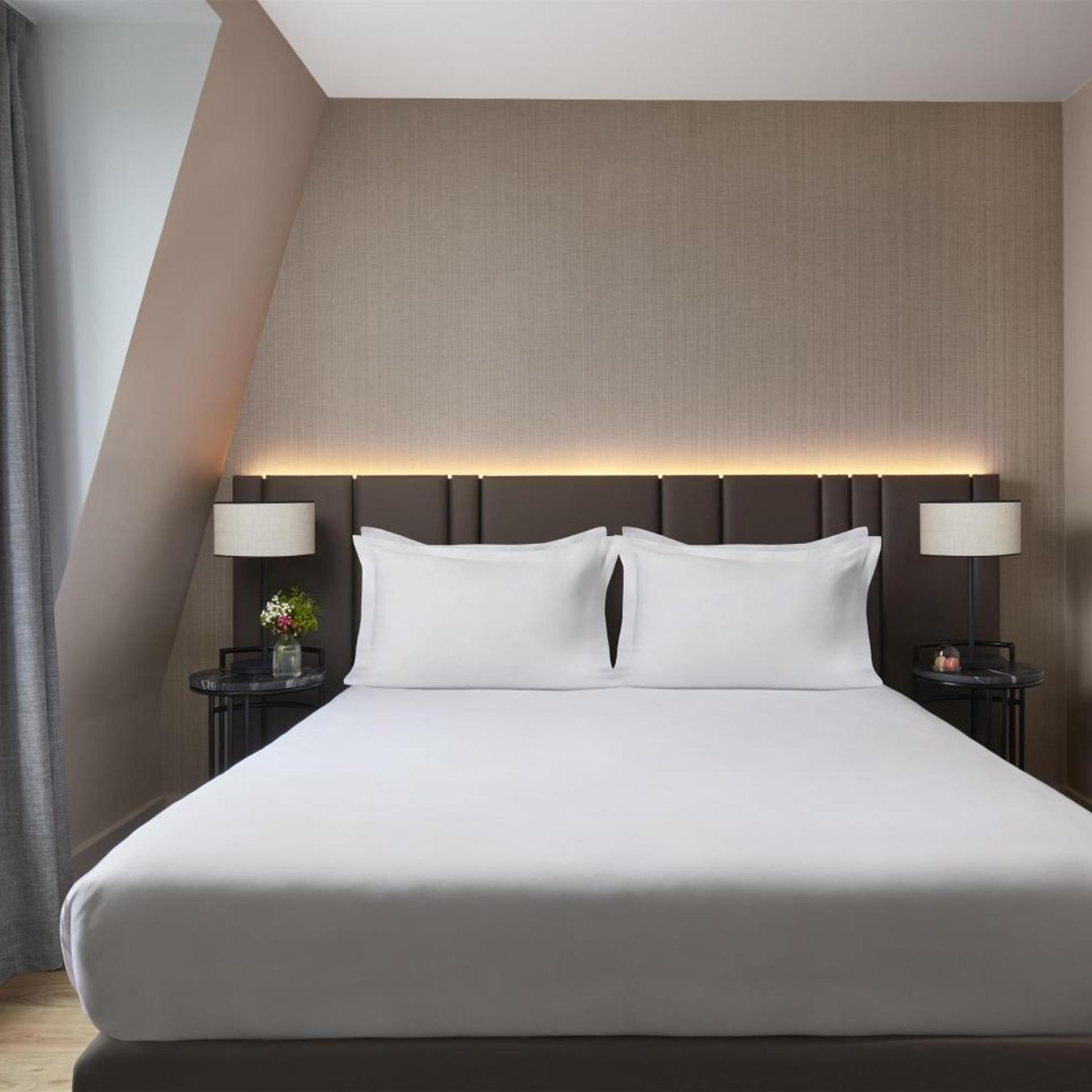 Suite, with Extra Bed, Sacre Coeur View