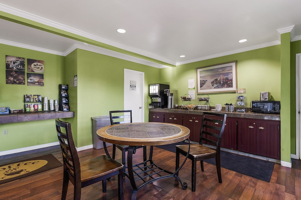 Heritage Inn Express Chico 40/55