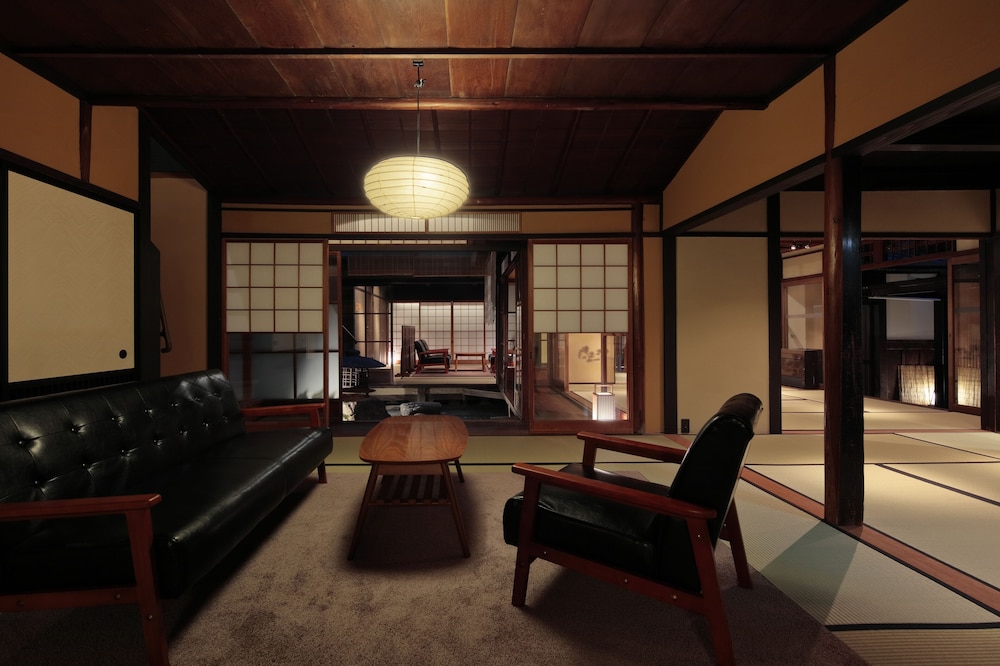 Candeo Hotels Kyoto Karasuma Rokkaku 40/45