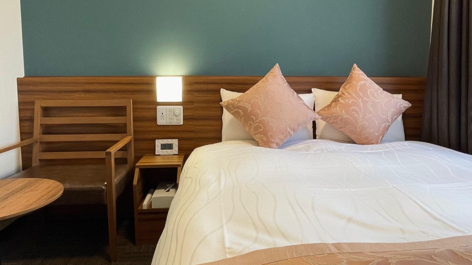 Female Only, Ladies, Double Bed